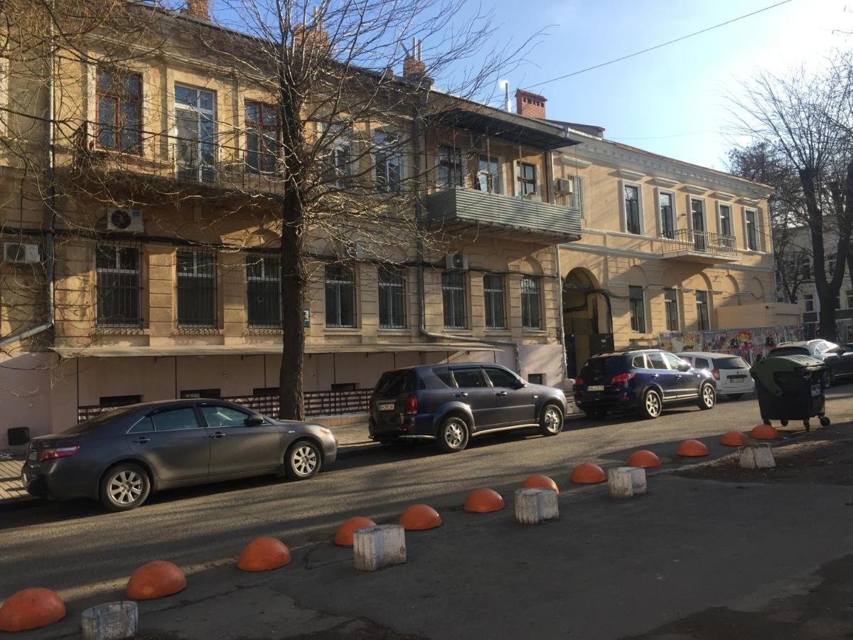 Уютная квартира-студия район Греческой площади Одесса Экстерьер фото